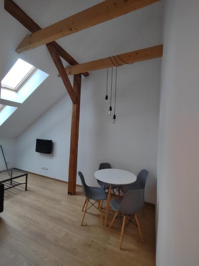 Pekloveske Apartmany V Ceskem Raji Železnice Buitenkant foto