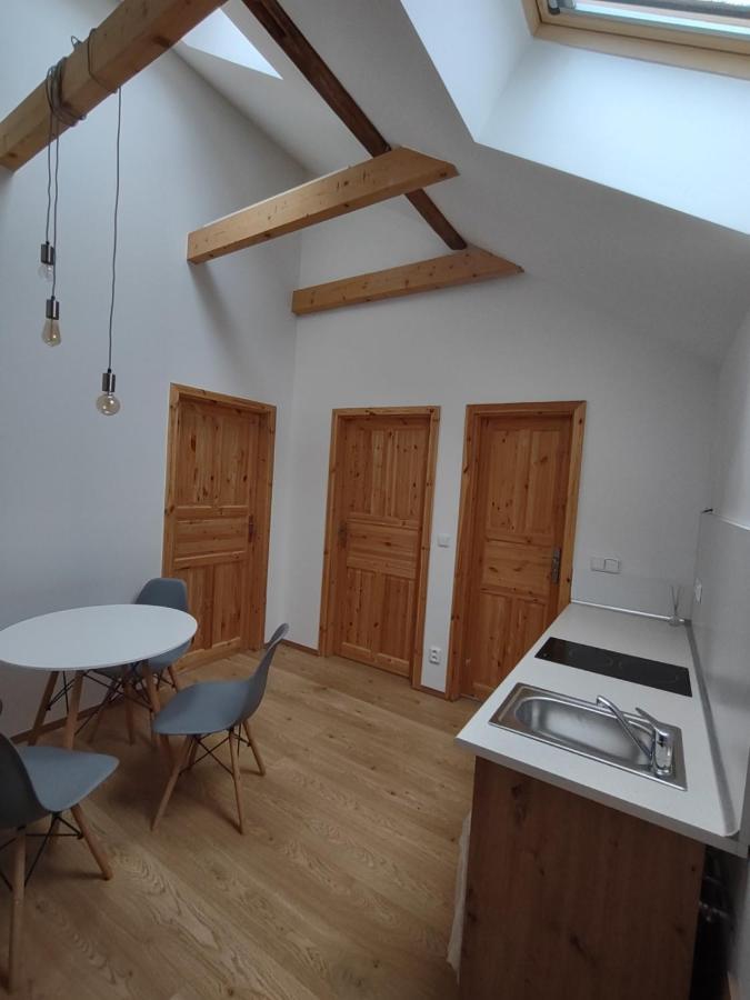 Pekloveske Apartmany V Ceskem Raji Železnice Buitenkant foto